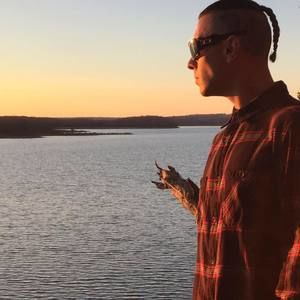 Meet your Posher, Derek